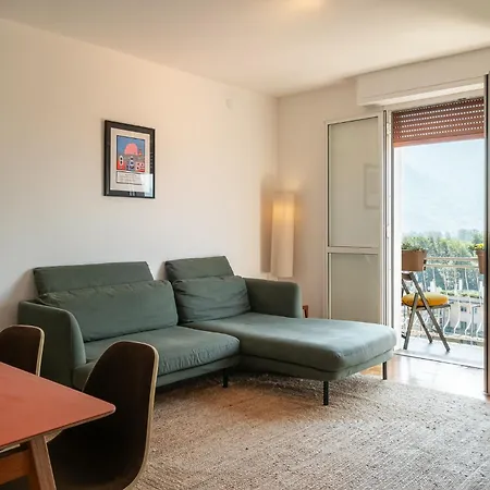 Apartment Casa Gialla Costa Volpino