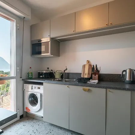 Casa Gialla Costa Volpino