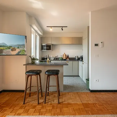 Casa Gialla Apartment