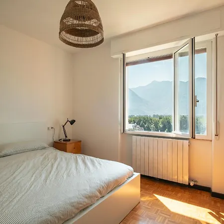 Casa Gialla Apartment *